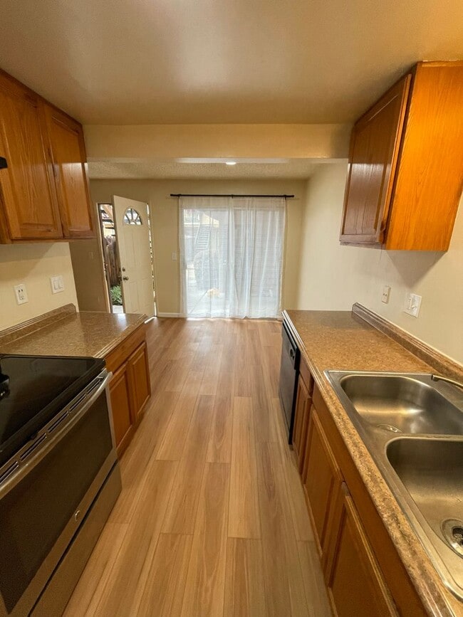 Building Photo - 2975 Neet Ave