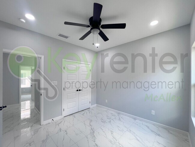 Building Photo - 1st month FREE! 3b/2bath Apartment in Edinburg-Don't Miss Out!