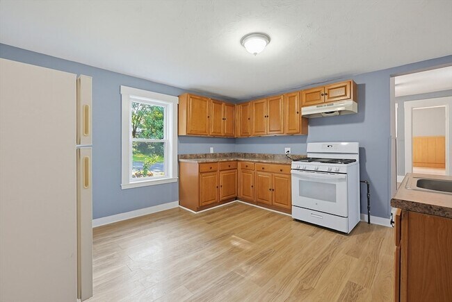 Building Photo - 12R Granite Street Unit 2