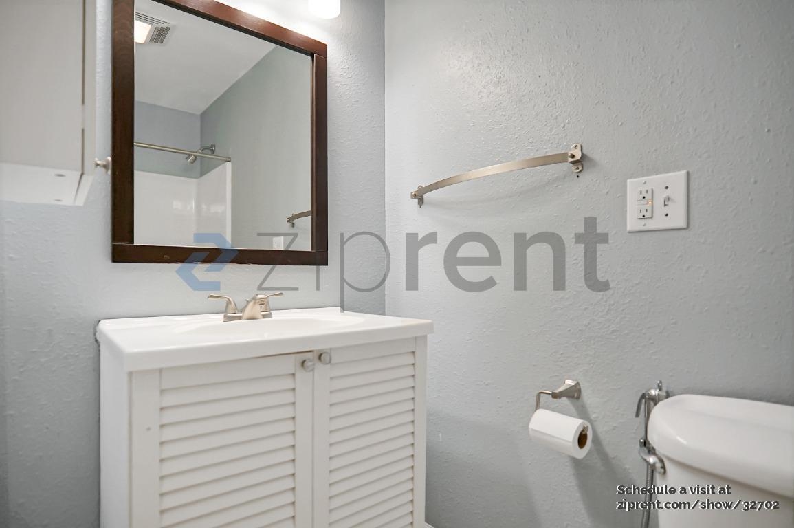 Building Photo - 5528 180th St SW