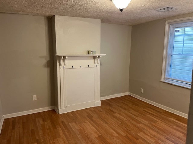 Building Photo - 118 E 15th St