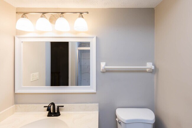 Building Photo - 5334 Tara Hill Dr