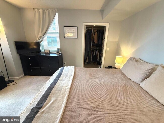 Building Photo - 3830 9th St N