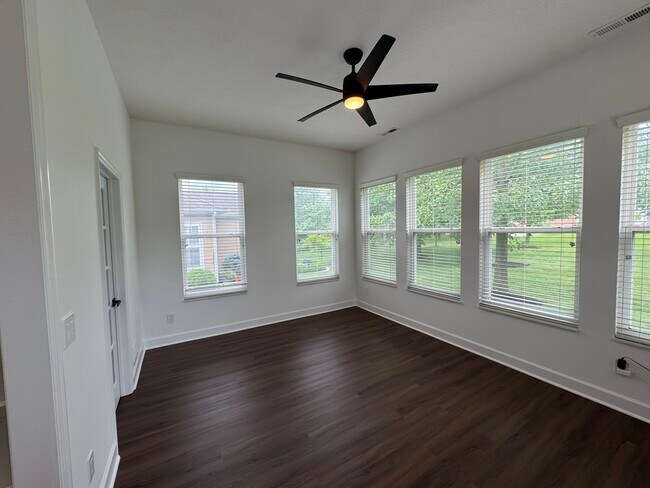 Building Photo - 10128 Sawtry Ln