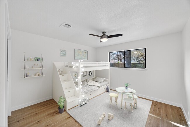 Building Photo - 22107 N Fork Dr