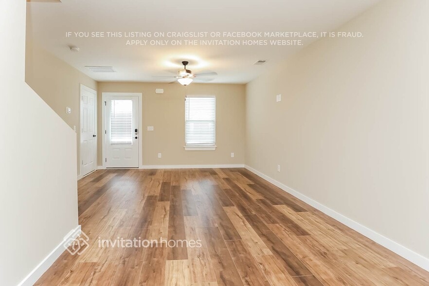 Building Photo - 212 Emmett Dr
