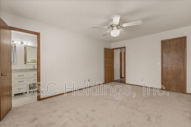 Building Photo - 630 S 276th E Ave