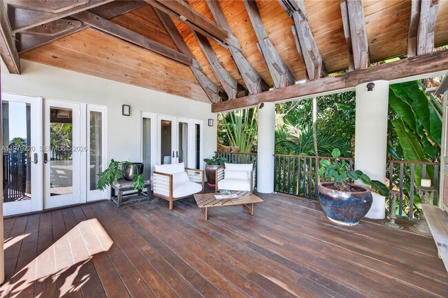 Building Photo - 14 W San Marino Dr