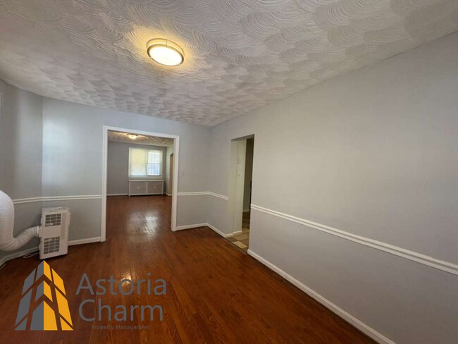Building Photo - Conveniently Located 4 Bedroom with Privat...