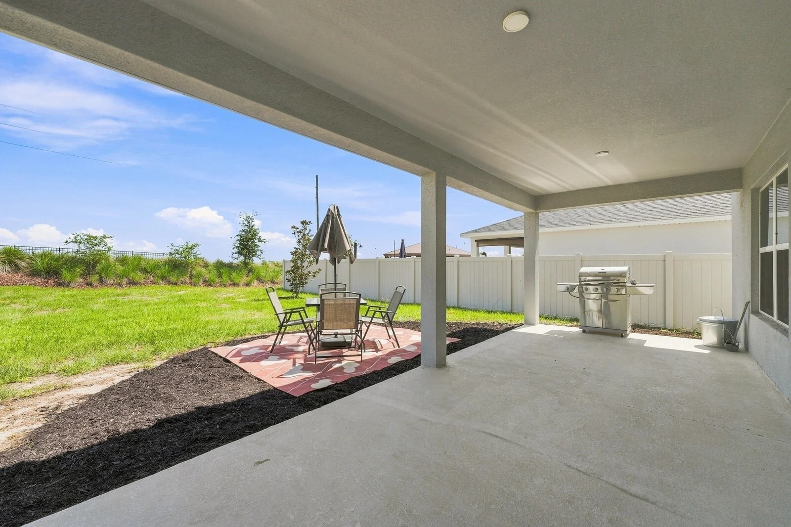 Building Photo - 455 Overpool Ave