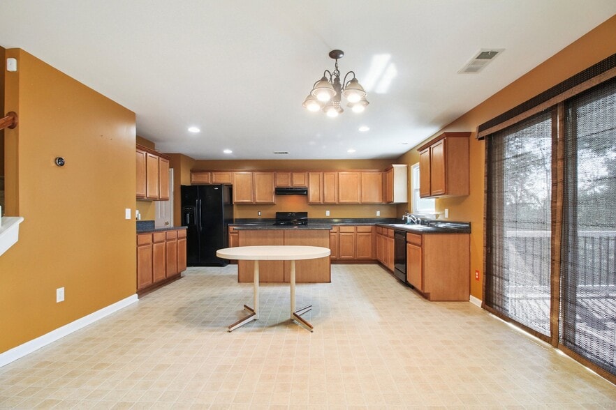 Building Photo - 5605 Sable Bay Pt