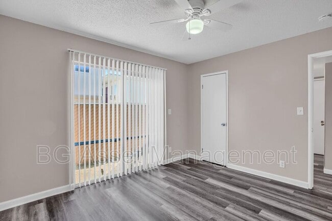 Building Photo - 1922 Ethan Way