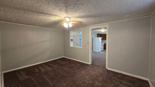 Building Photo - 1132 Hood Ave