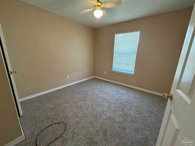 Building Photo - 1454 Little Creek Dr