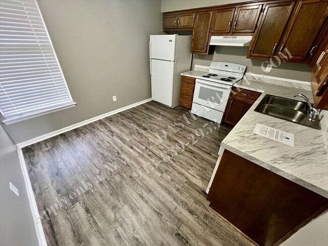 Building Photo - Affordable Living in Kansas City-Available NOW!!