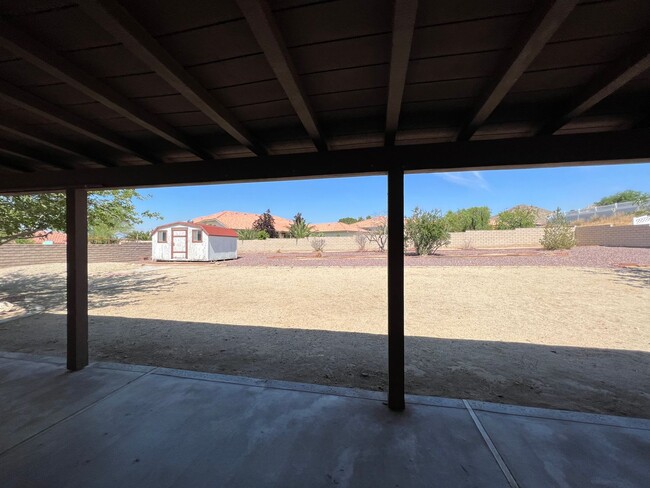 Building Photo - Apple Valley Desert Knolls Home