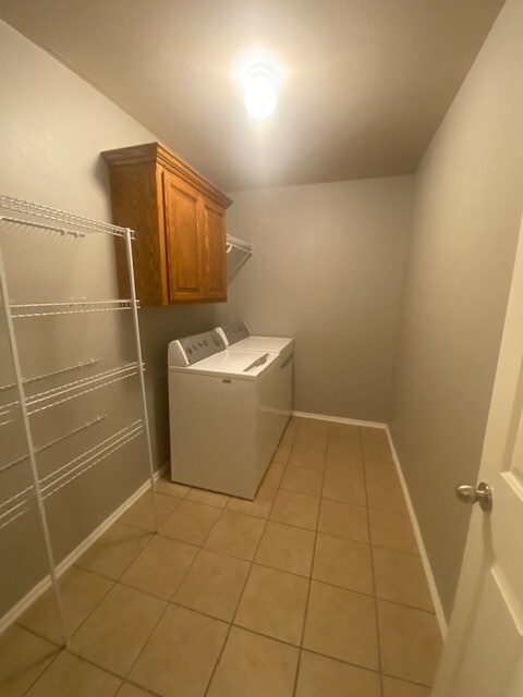 Building Photo - 14445 Timberdale Dr