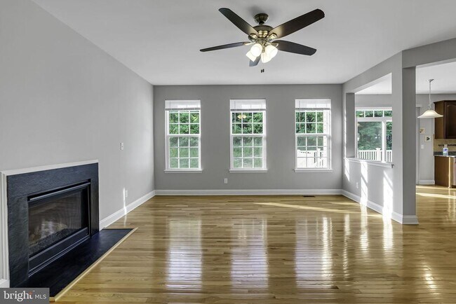 Building Photo - 40560 Aldie Springs Dr