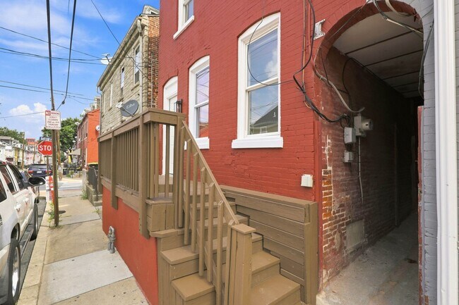 Building Photo - 405 Beaver St