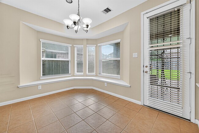 Building Photo - 11002 Kirker Ln