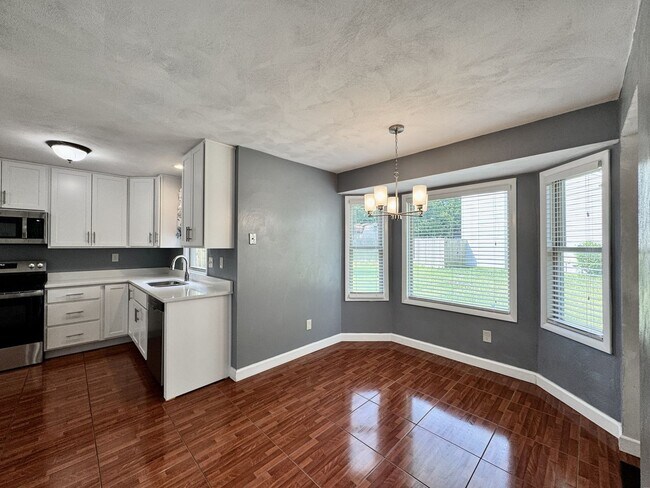Building Photo - Available NOW! Unique Home in Wesleyan Cha...