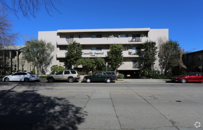 Building Photo - Camarillo lmperial