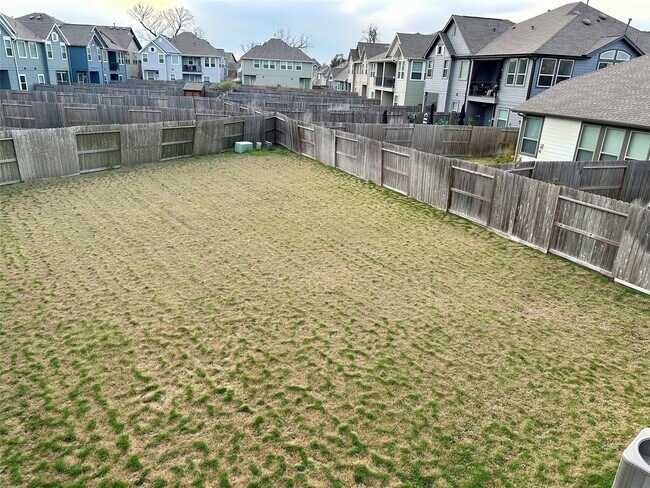 Building Photo - 9442 Starlight Oak Dr