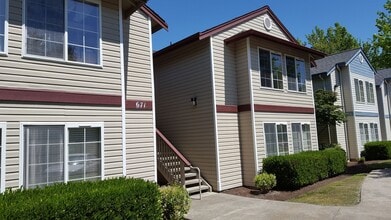 Building Photo - 2 Bedroom Condo in Cordata Neighborhood near WCC