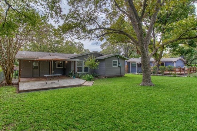 Building Photo - 7608 Delafield Ln