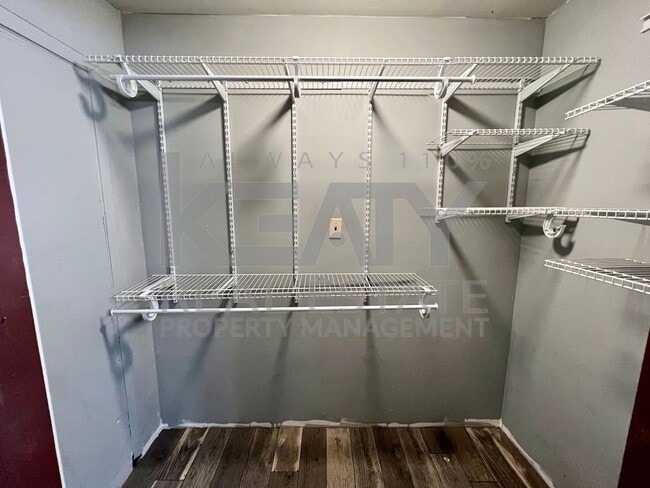 Building Photo - COMING SOON! 3 Bedroom, 2 Bathroom Home of...