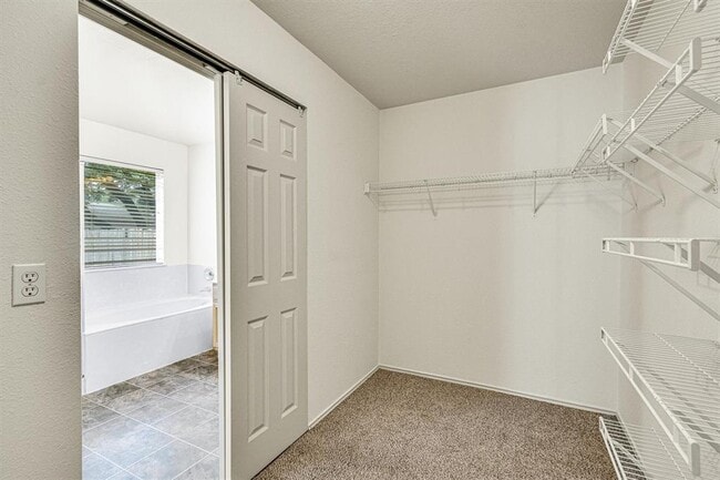 Building Photo - 17405 Bottle Springs Ln