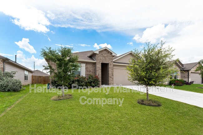 Building Photo - 1428 Redwood Crk