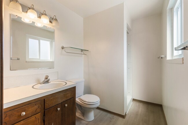 Building Photo - Charming 2BR/2BA Home with Private Balcony...