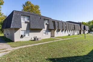 Building Photo - Royal Ridge