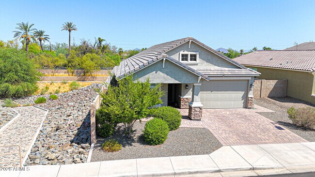 Building Photo - 2306 E Branham Ln