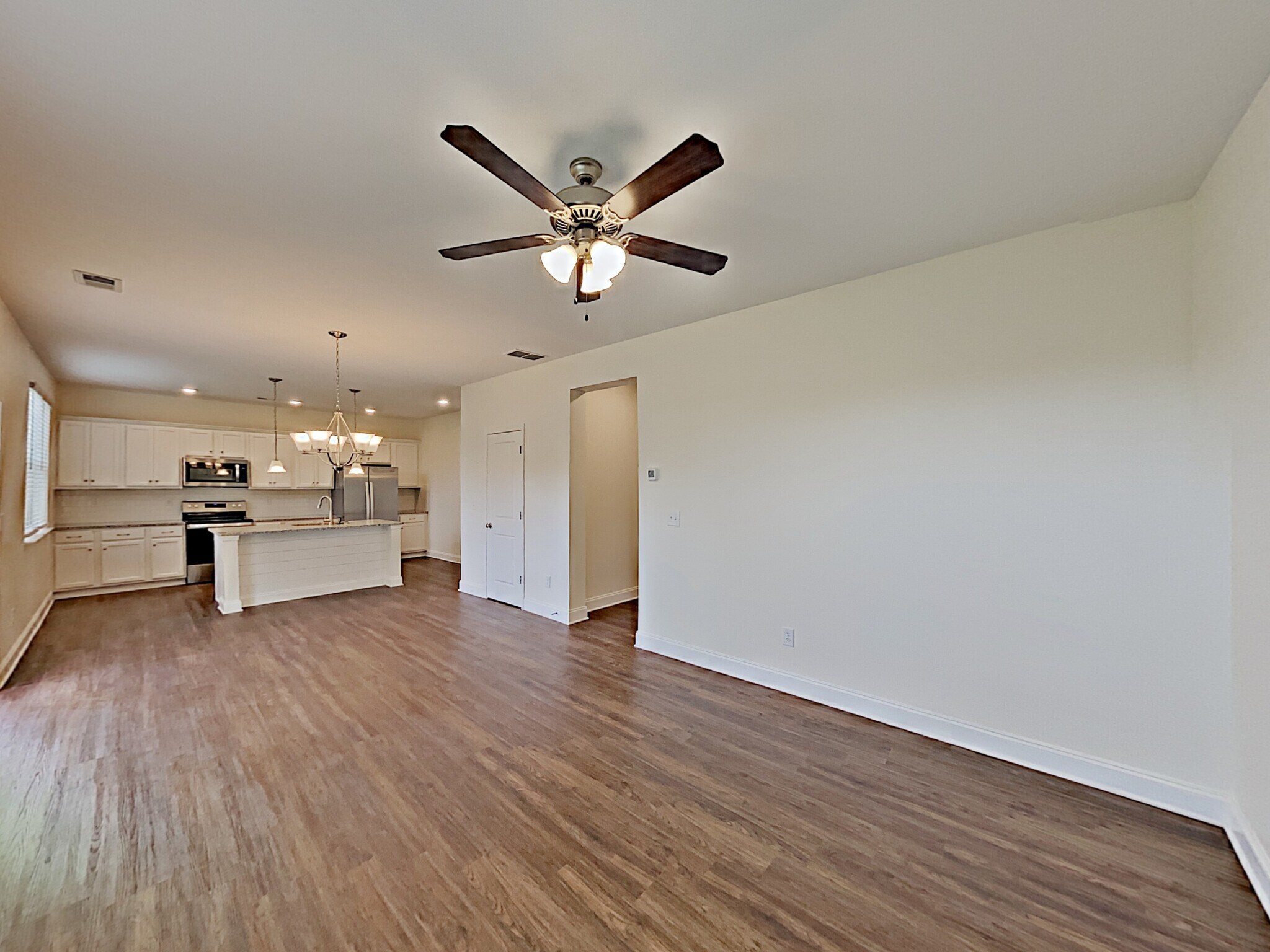 Building Photo - 114 Sapling Way