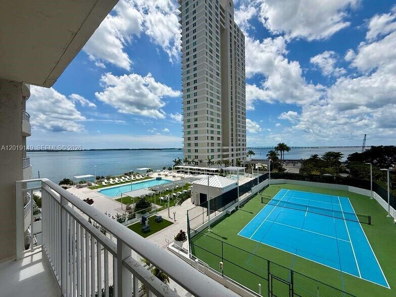 Building Photo - 770 Claughton Island Dr