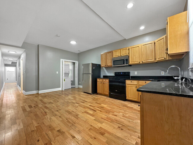Building Photo - 2265 Reisterstown Rd