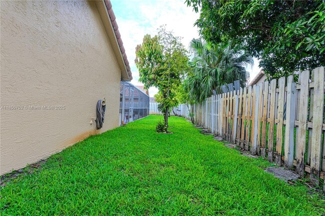 Building Photo - 16176 NW 14th Ct