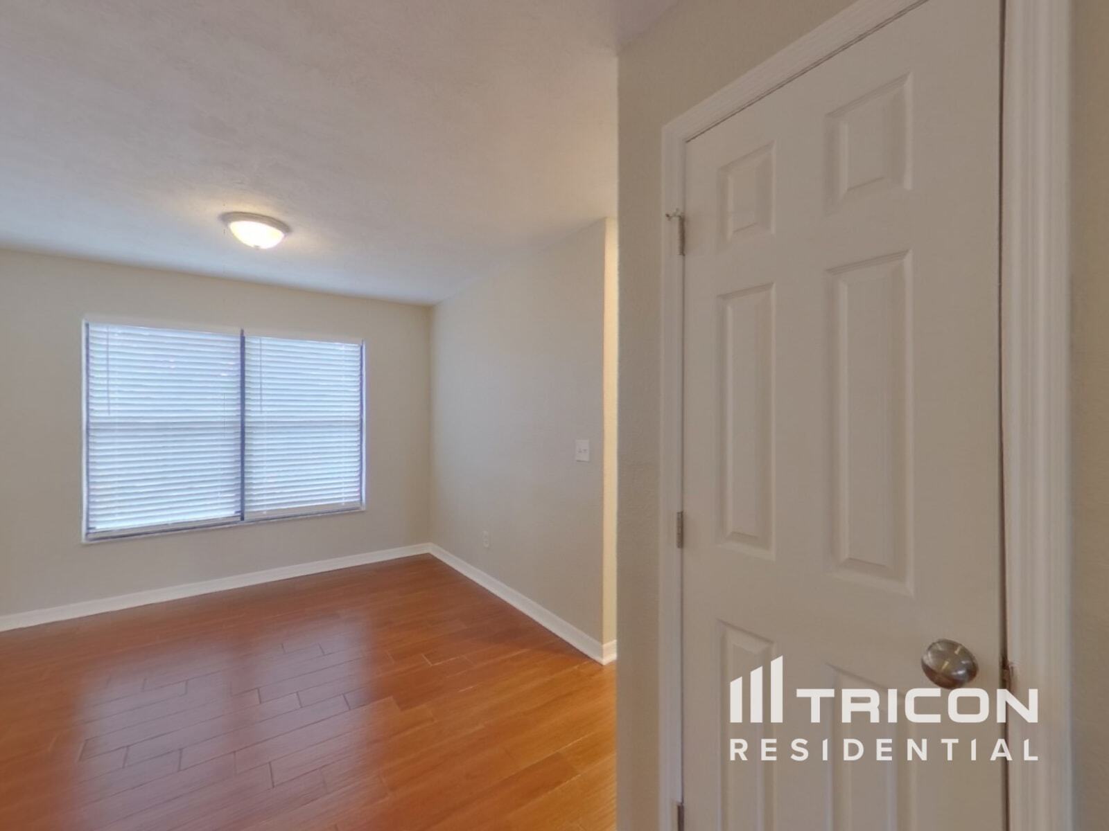 Building Photo - 483 Spruceview Dr