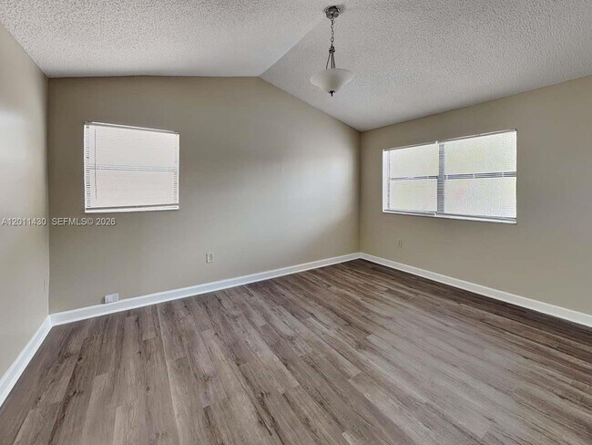 Building Photo - 10420 SW 67th St