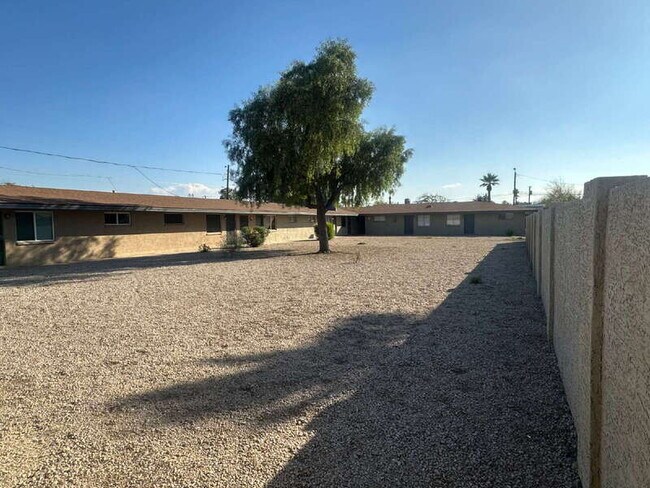 Building Photo - 3701 N 9th Pl