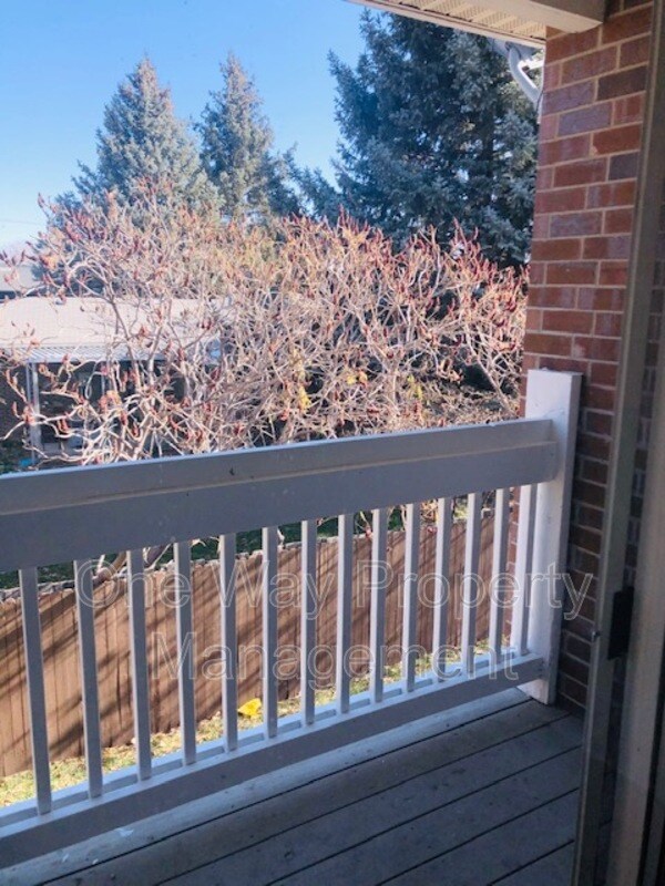 Building Photo - 2856 17th Ave