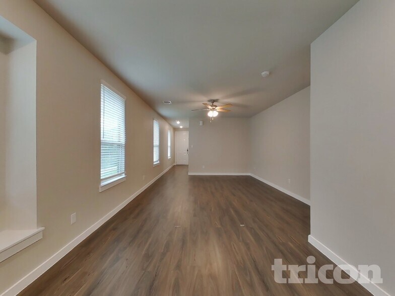 Building Photo - 5163 Klein Orchard Dr