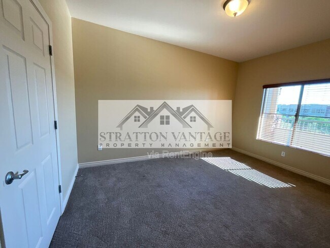 Building Photo - 5350 E Deer Valley Dr