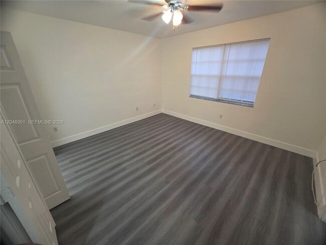 Building Photo - 2532 SW 85th Terrace
