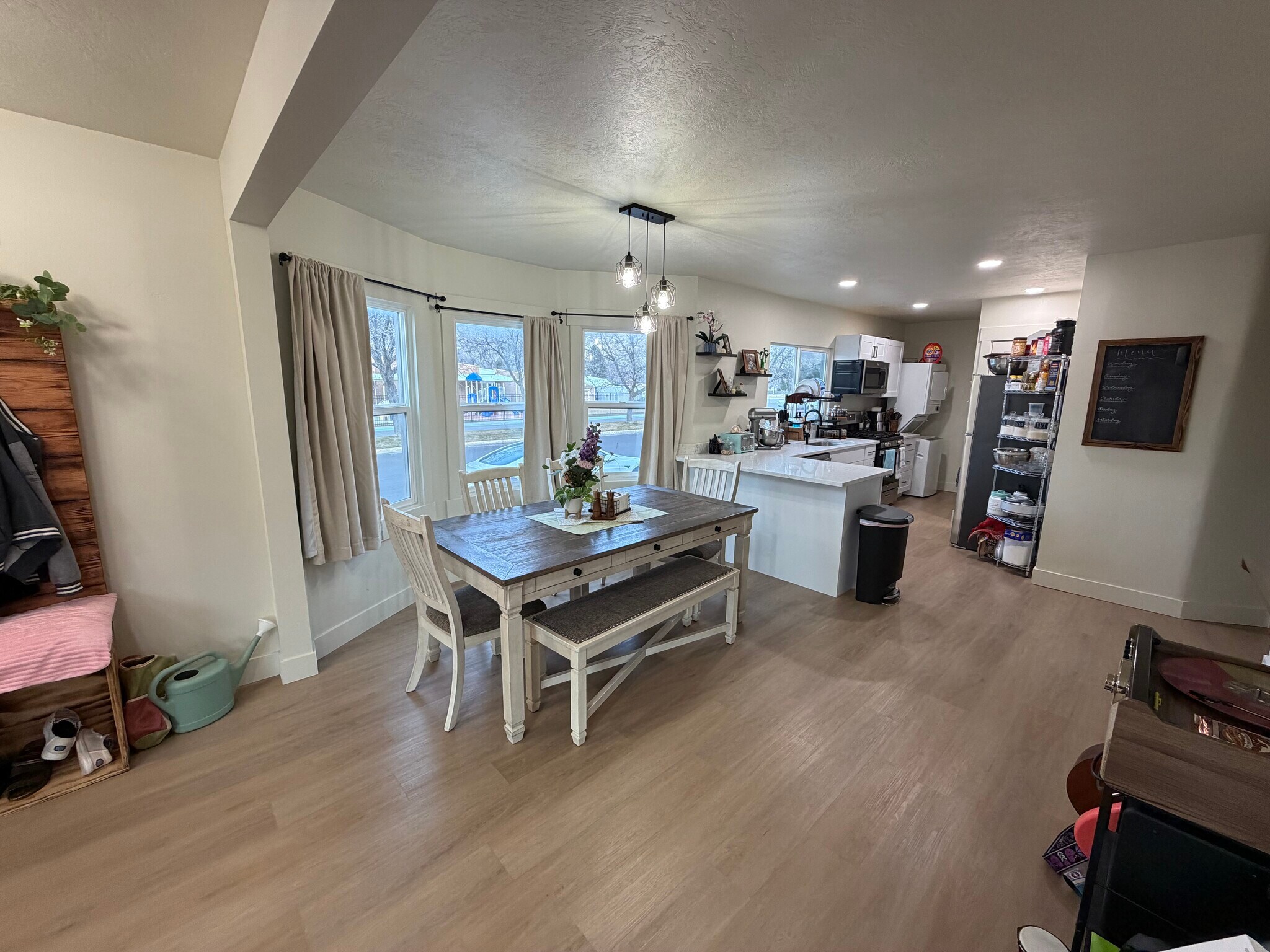 Building Photo - 201 S 400 E