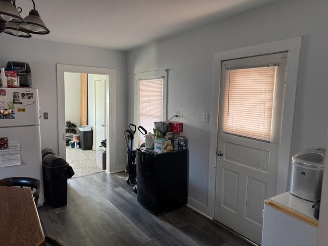 Building Photo - 526 Liberty St