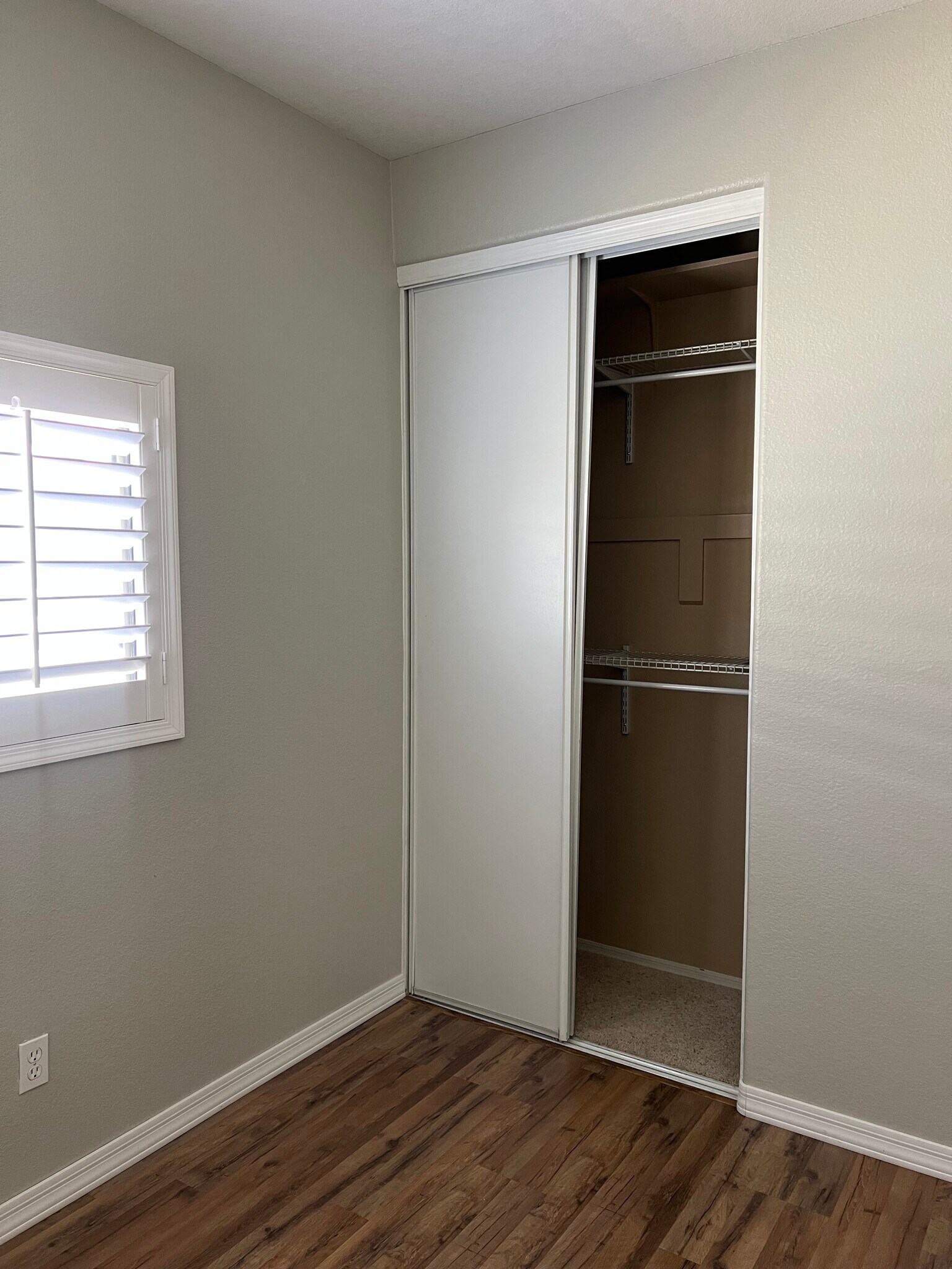 Building Photo - 7500 E Deer Valley Rd