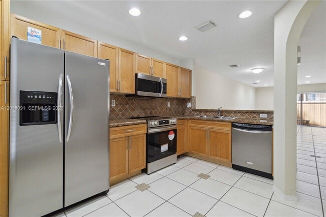 Building Photo - 3079 SW 129th Way